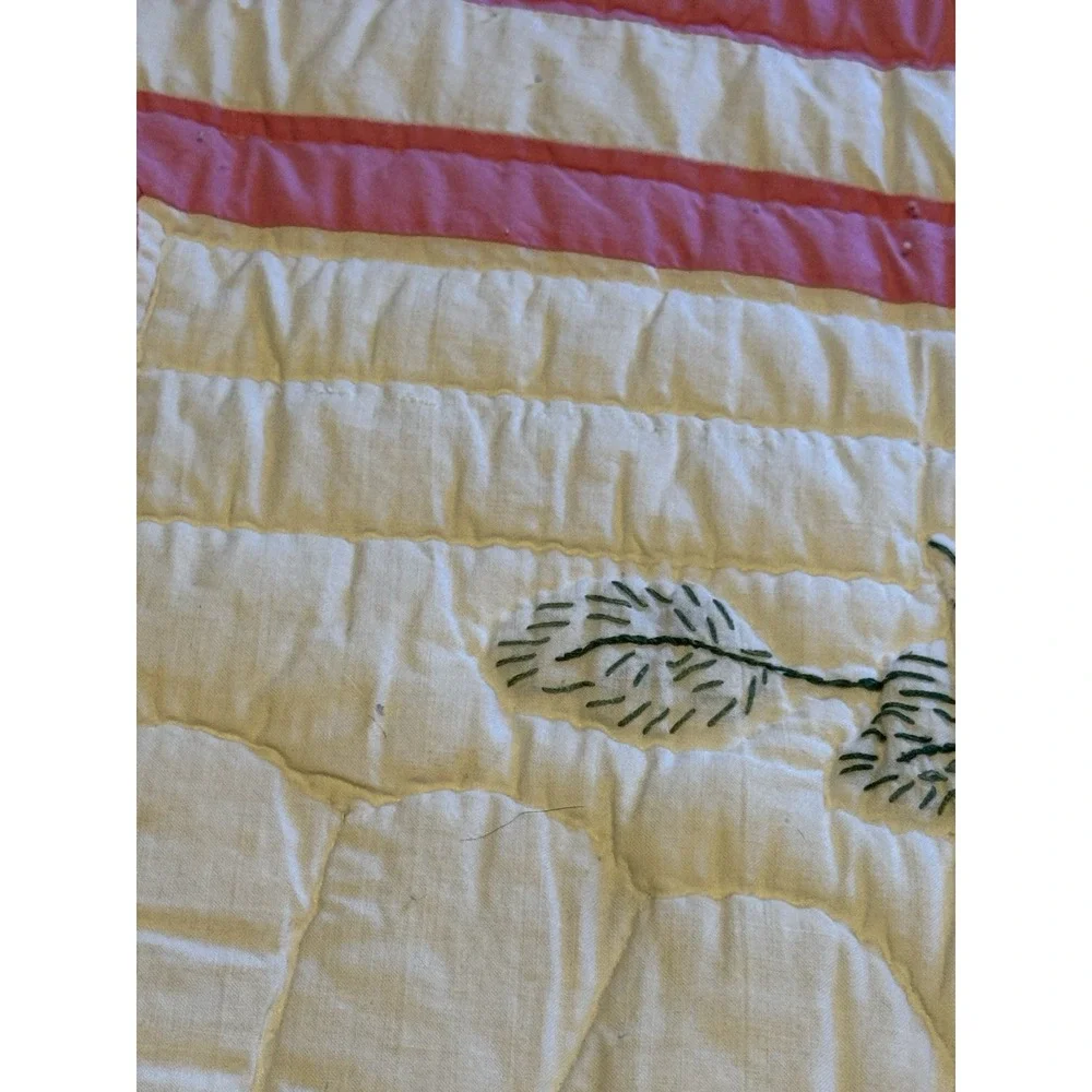 Vintage Quilt Pink and White Embroidered Appliqué 12 Square Floral 70